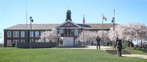 Lincoln university missouri - Please do not hesitate to reach out - we are excited to welcome you to our Blue Tiger campus! My Sincerest Welcome, Jennifer R. Benne, Ph.D. Dean of Graduate and Extended Studies. E: GradSchool@LincolnU.edu. P: (573) 681-5125.